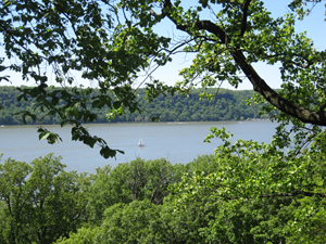 Hudson River from Cabrini BLvd. by Marnie Hall